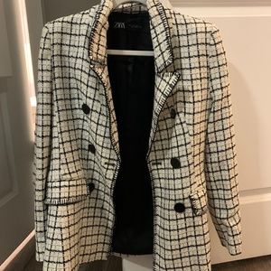 Zara Houndstooth White and Black Blazer